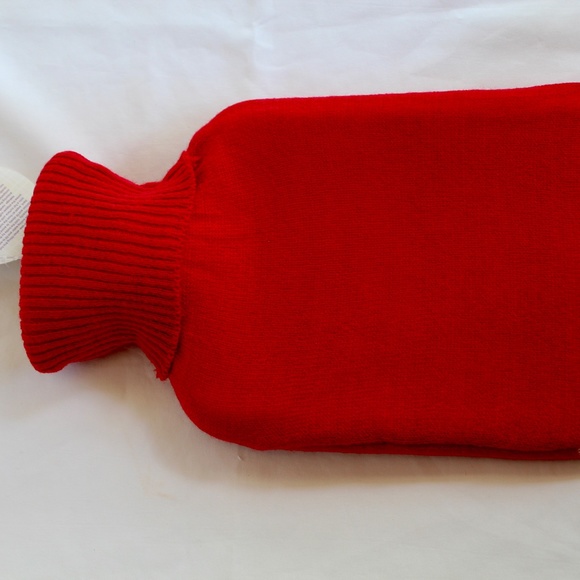 Durable and safe: 2L hot water bottle, made of thick rubber, non-toxic, odorless - Picture 5 of 6